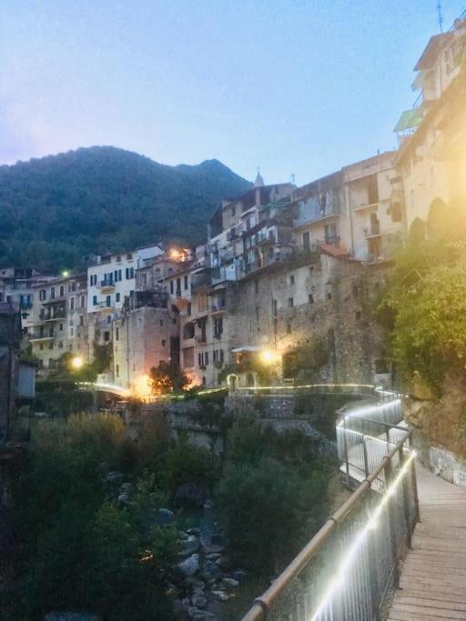 Apartamento Casa Bertagna Rocchetta Nervina Exterior foto